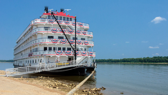 Queen of the Mississippi 19